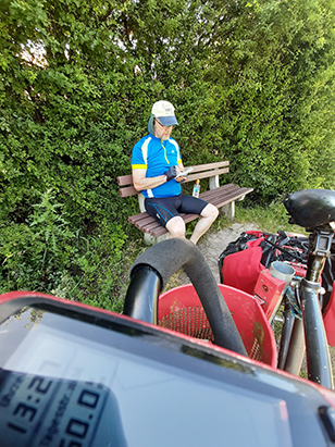 Pause auf dem Eisenbahnradweg